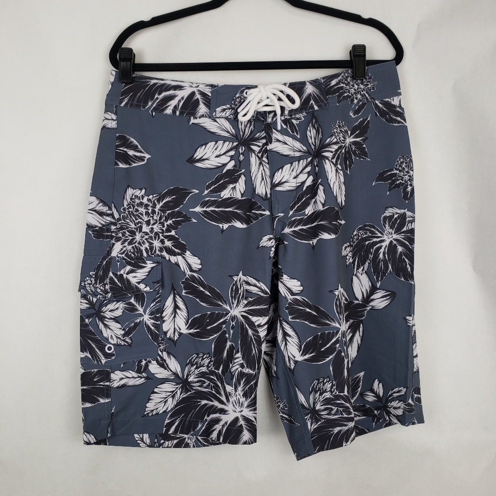 Good Threads Mens Hawaiian Shorts Gray Floral cargo pocket 32